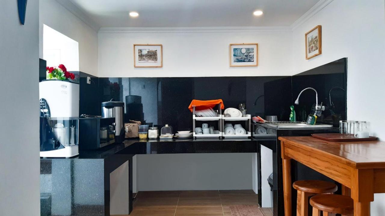 The Cabin Purwokinanti Hotel Джокякарта Екстериор снимка