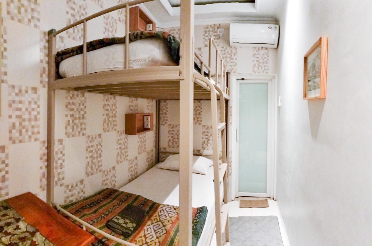 The Cabin Purwokinanti Hotel Джокякарта Екстериор снимка
