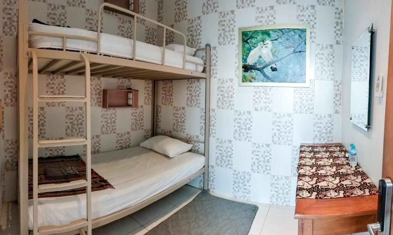 The Cabin Purwokinanti Hotel Джокякарта Екстериор снимка